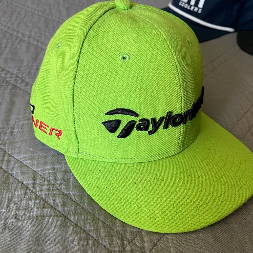 Taylormade aeroburner r15 green SnapBack